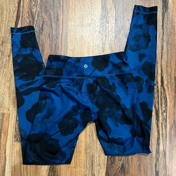 lululemon athletica Pants - lululemon athletica Blue and Black Floral Patterned Leggings Size 4 Like New